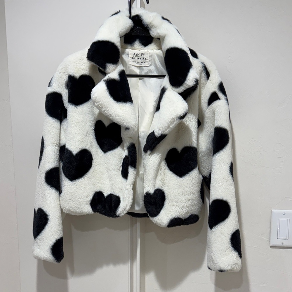 Ashley By 26 International Kids Heart Puff Jacket - Black & White